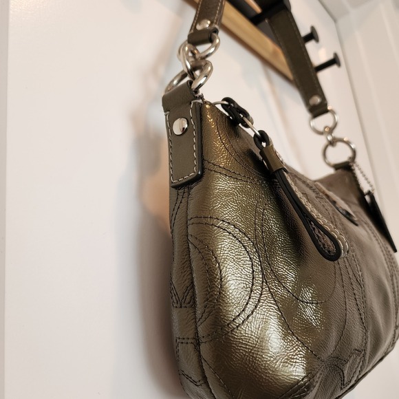 Coach F15141 Metallic Olive Moss Bronze Patent Mini Hobo Shoulder Bag Y2K 2000s - Picture 3 of 16